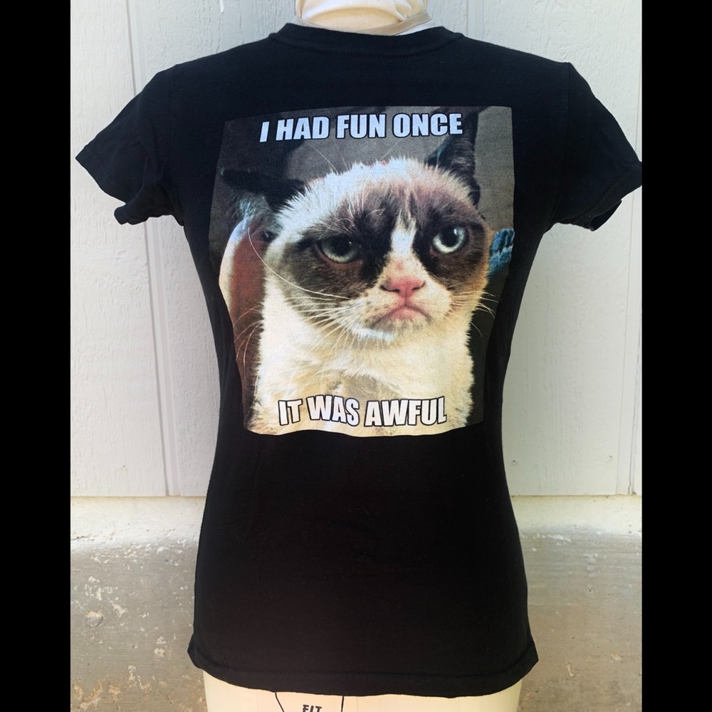 OFFICIAL (S) Grumpy Cat T-Shirt😂